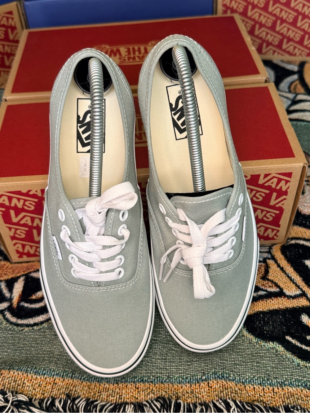 BRAND NEW Vans Men's Color Theory Authentic Low-Top in Pure Gray Men 8/Women 9.5 - Picture 3 of 8